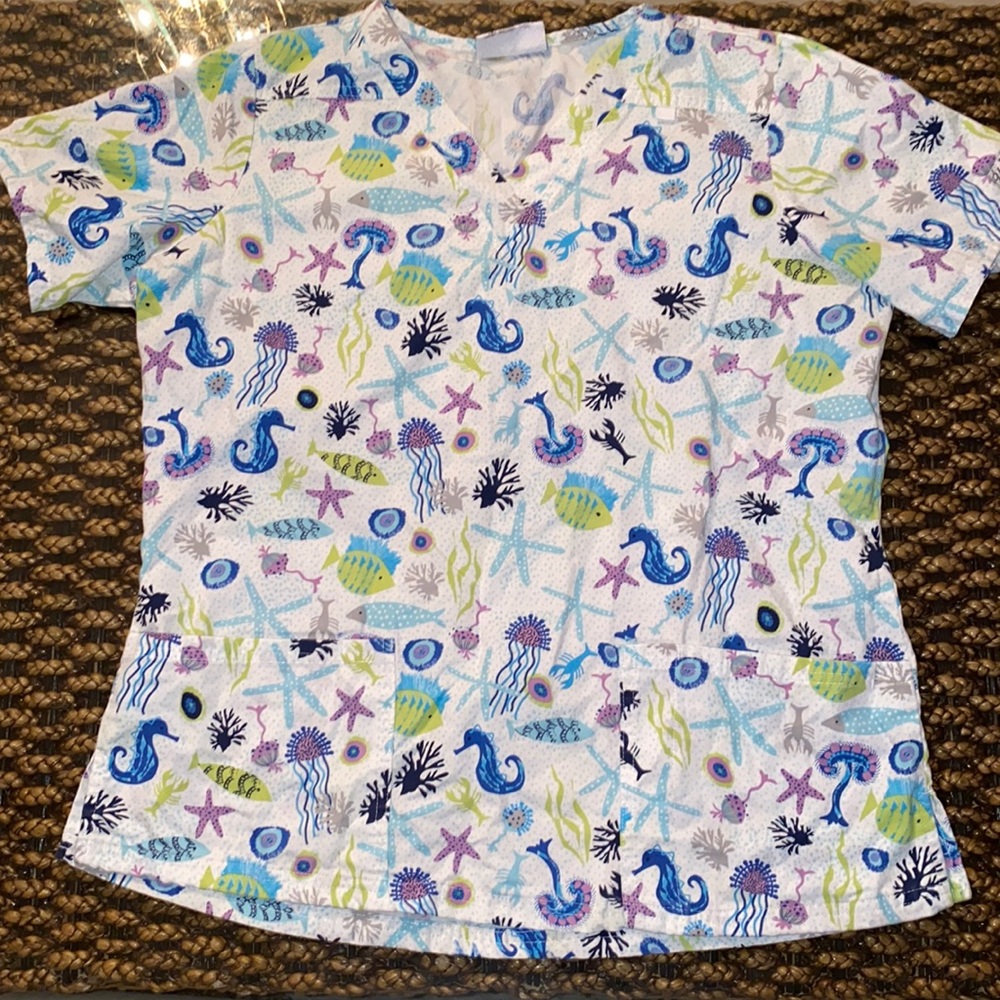 Aquarium Scrub Top